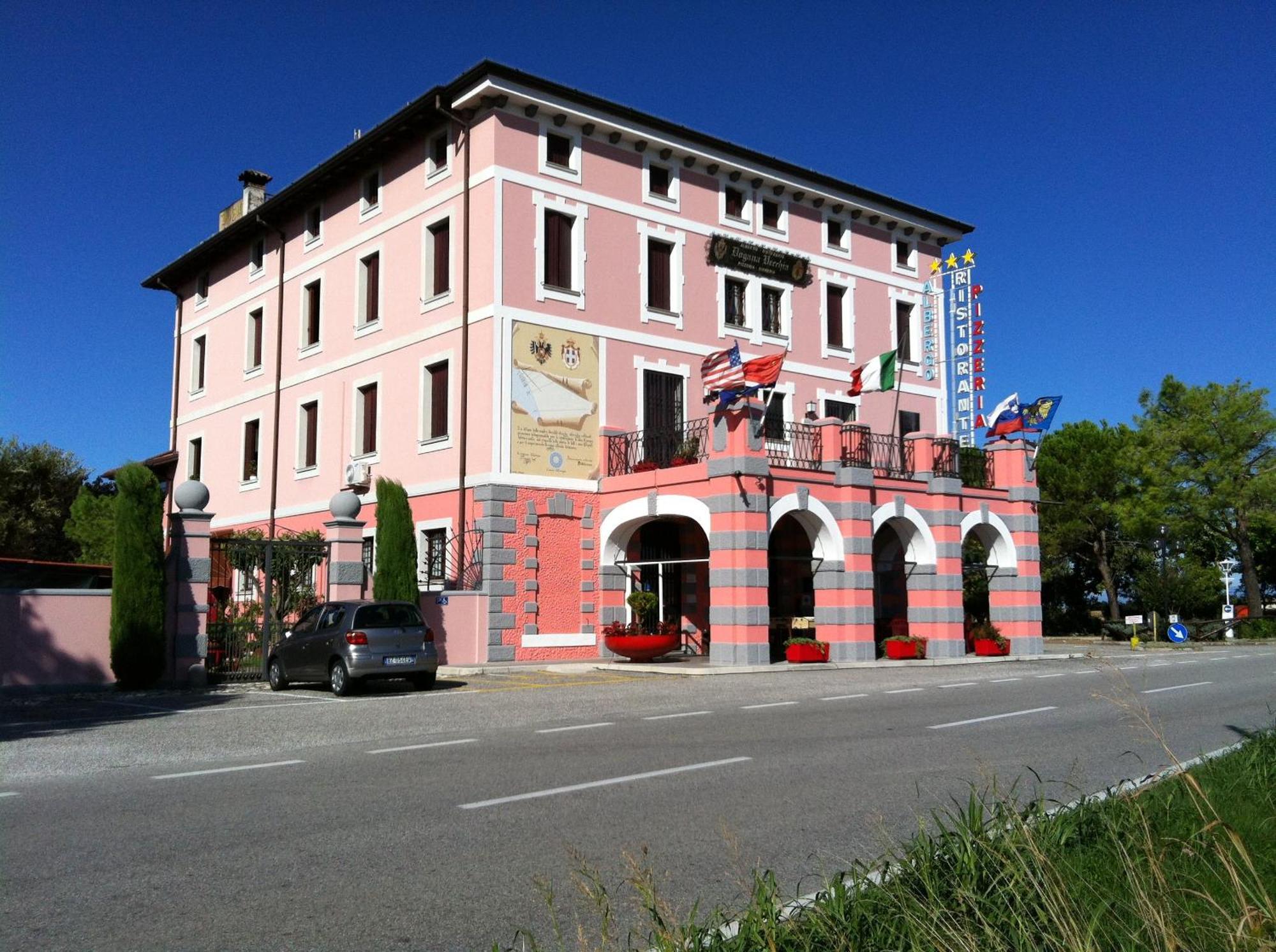 Dogana Vecchia - Hotel & Residence B&B Ristorante & Pizzeria Trivignano Udinese Eksteriør billede
